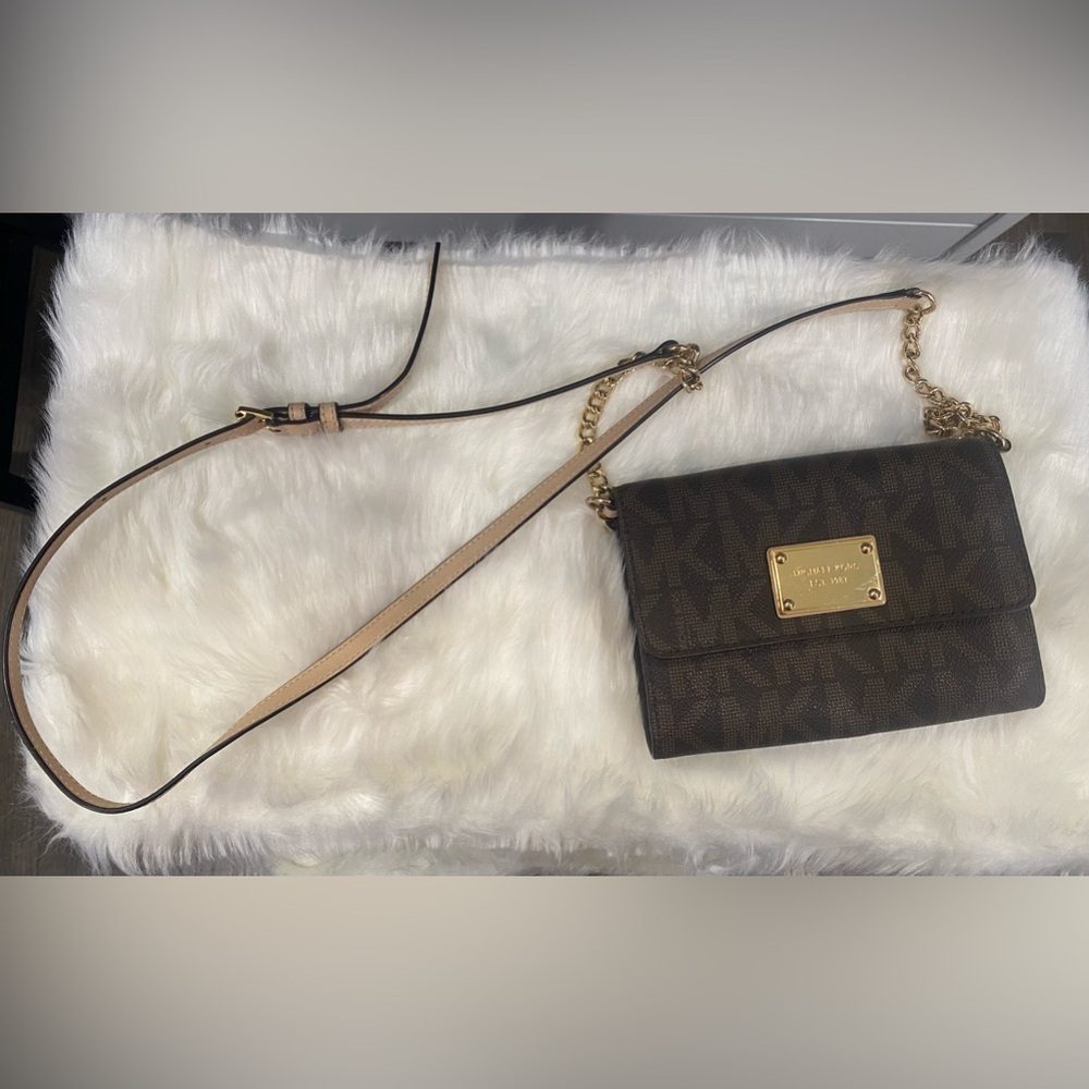 MICHAEL KORS | Purse | Brown Crossbody Bag with Gold Metal Hardware - Picture 6 of 16